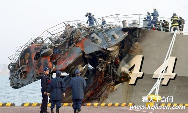 实拍日本驱逐舰与韩国货船相撞起大火事故现场 三海员受伤(组图15